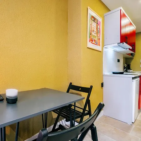 Apartamento Modern W King Bed 20 Min To Hagia Sophia Estambul